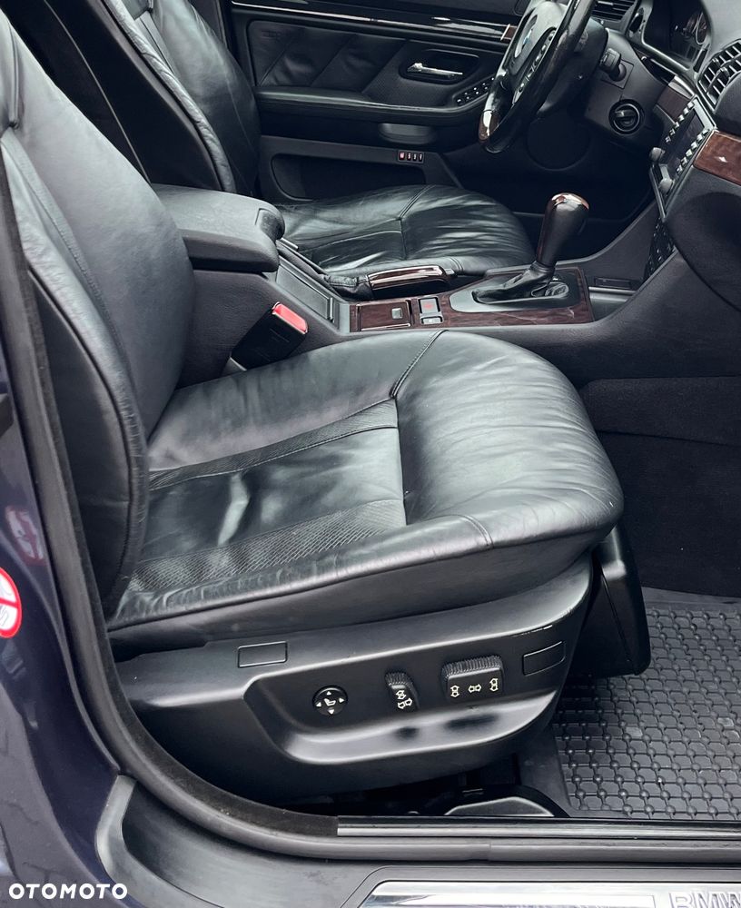 BMW Seria 5 - 34