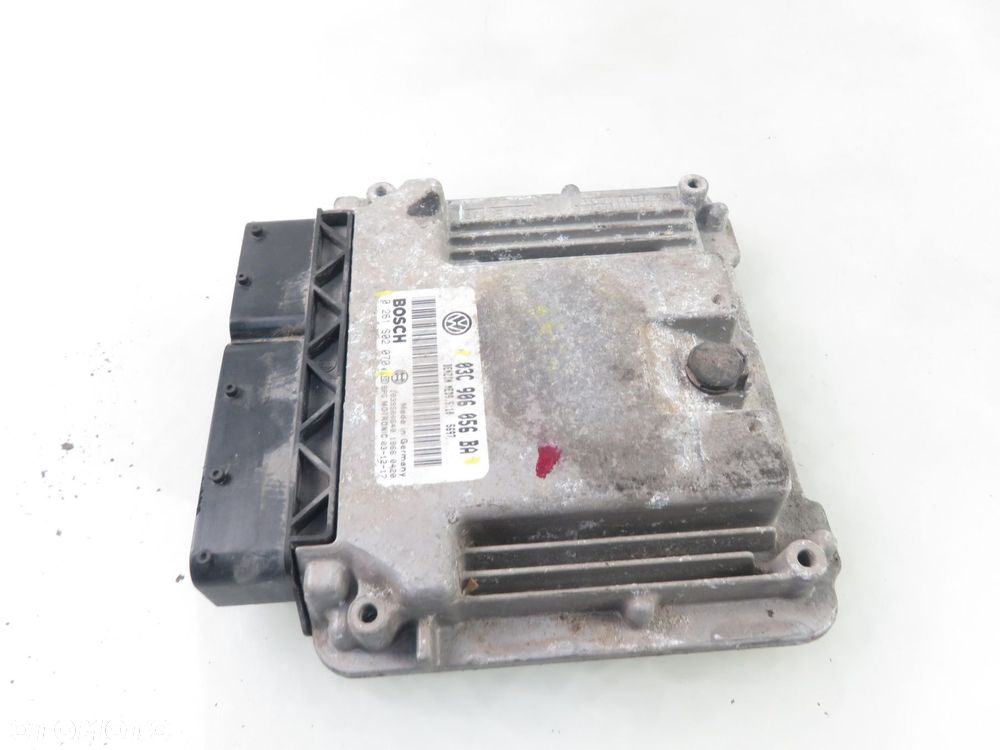 STEROWNIK VW GOLF V 1.6 FSI  03C906056BA 0261S02070 - 7