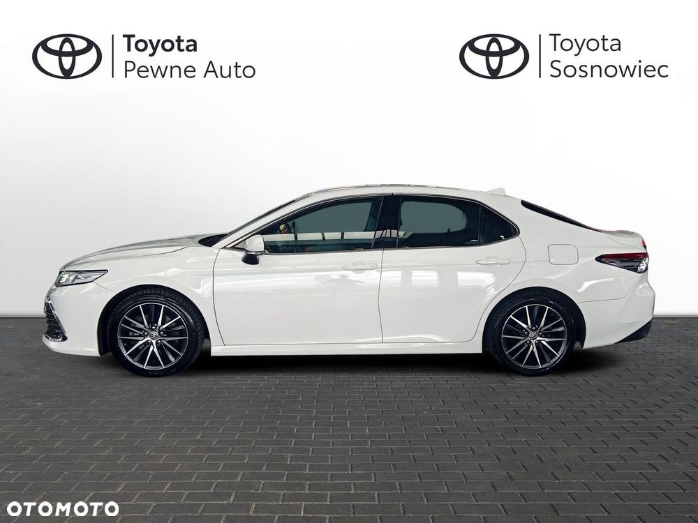 Toyota Camry - 3