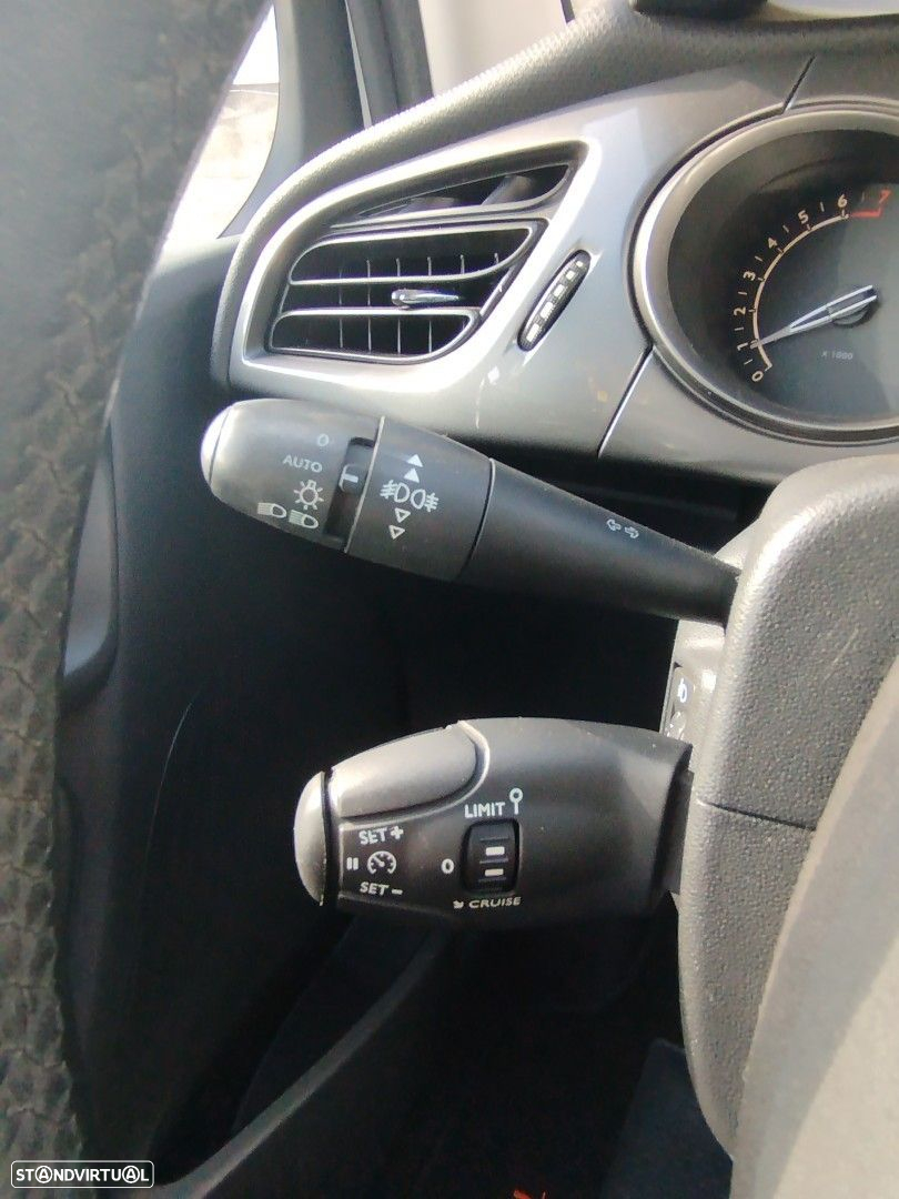 Citroën C3 1.2 VTi Exclusive - 25