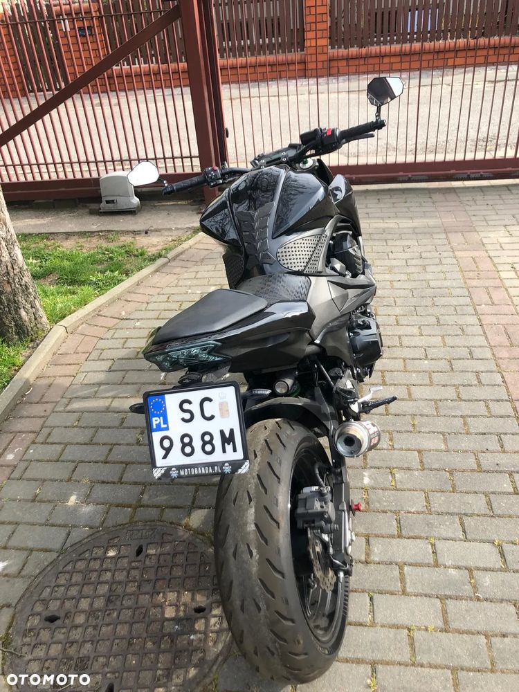 Kawasaki Z - 8