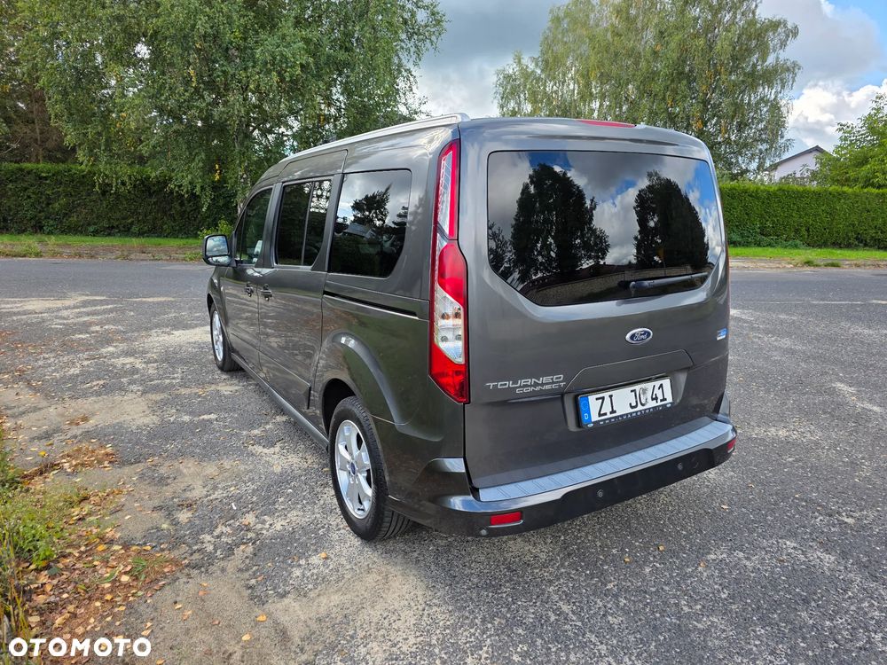 Ford Tourneo Connect Grand - 19