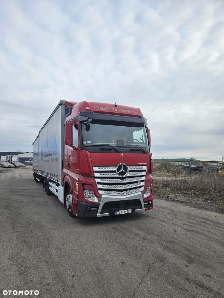 Mercedes-Benz ACTROS - 3