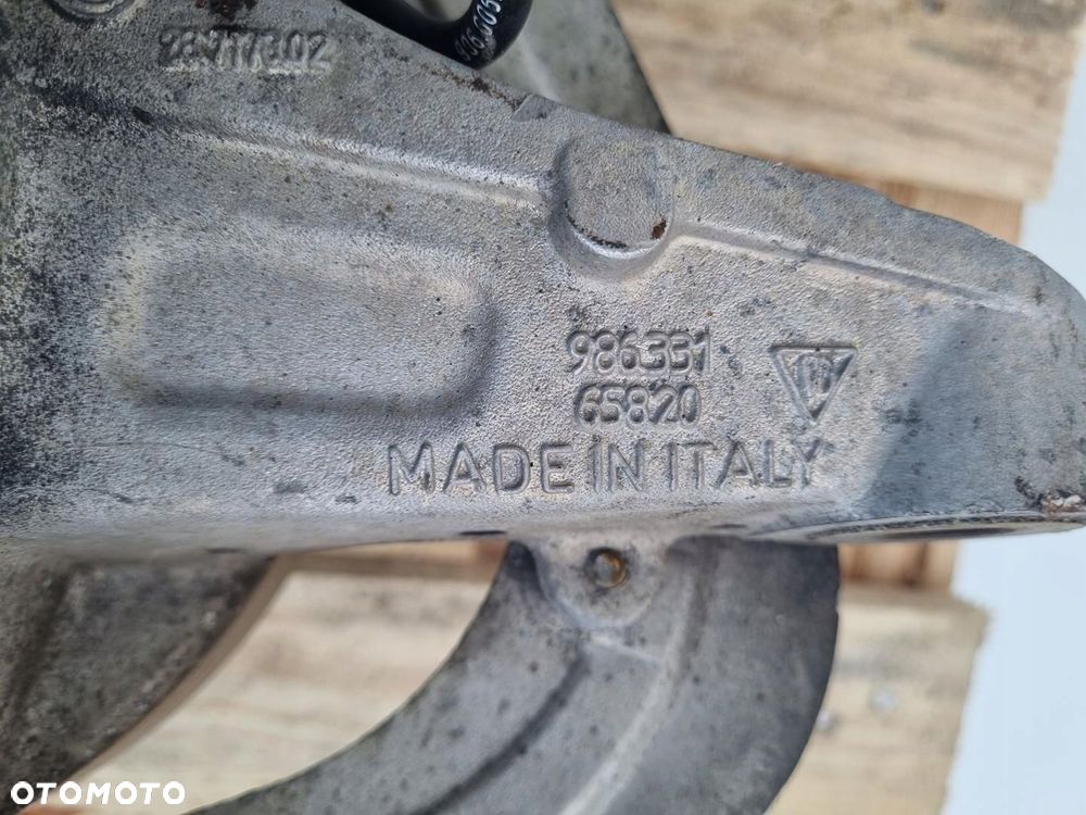 Porsche Boxster 986 PRAWY TYLNY AMORTYZATOR Piasta zwrotnica tył - 11