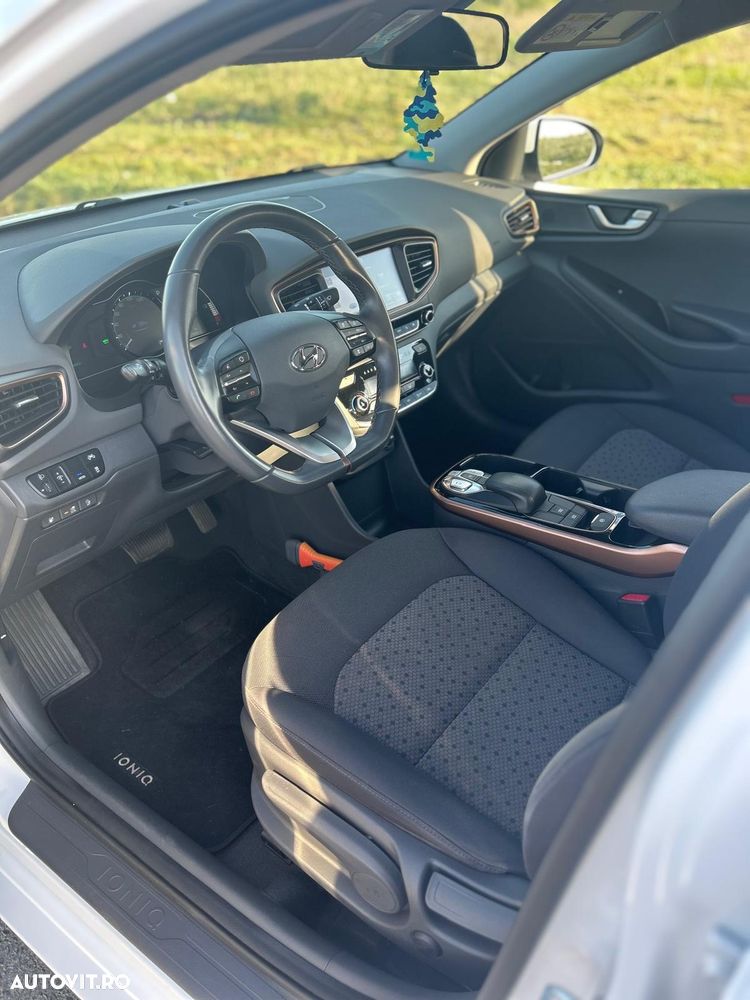 Hyundai IONIQ - 5