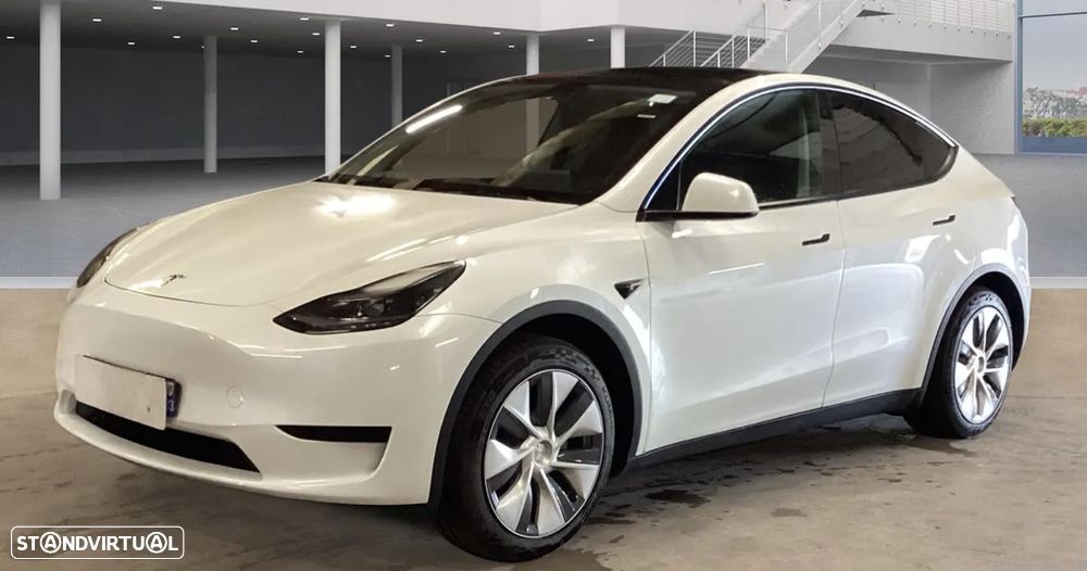Tesla Model Y RWD - 1