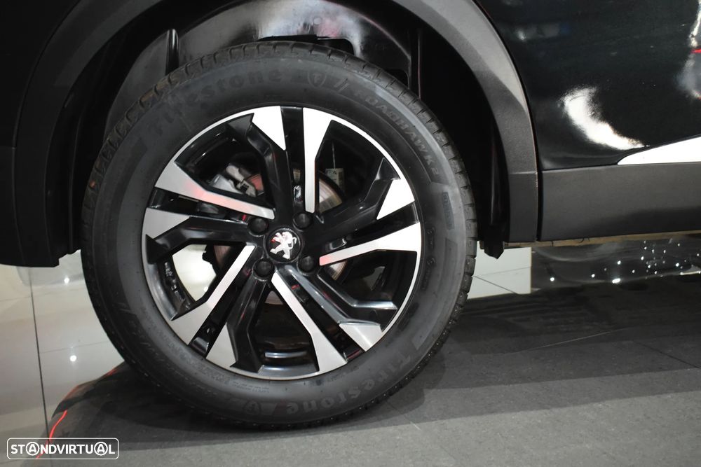 Peugeot 2008 1.2 PureTech Allure - 8