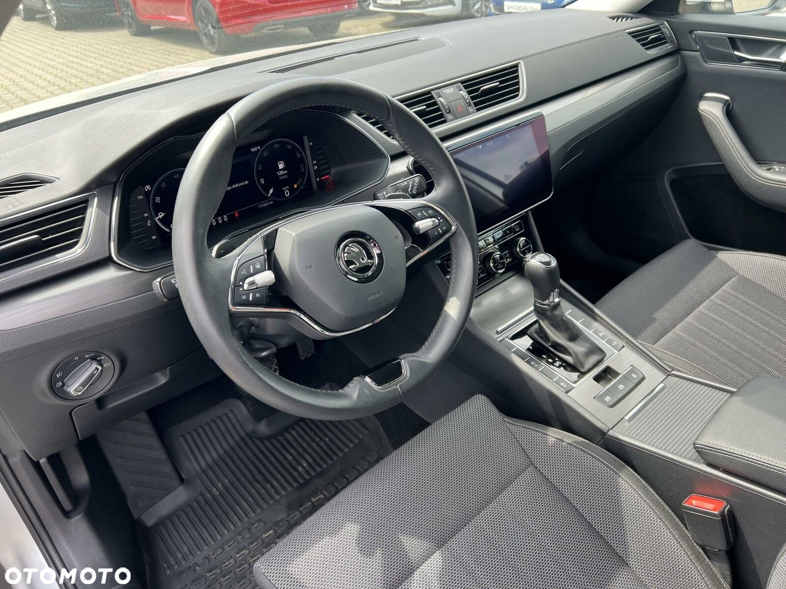 Skoda Superb 2.0 TDI SCR Style DSG - 20
