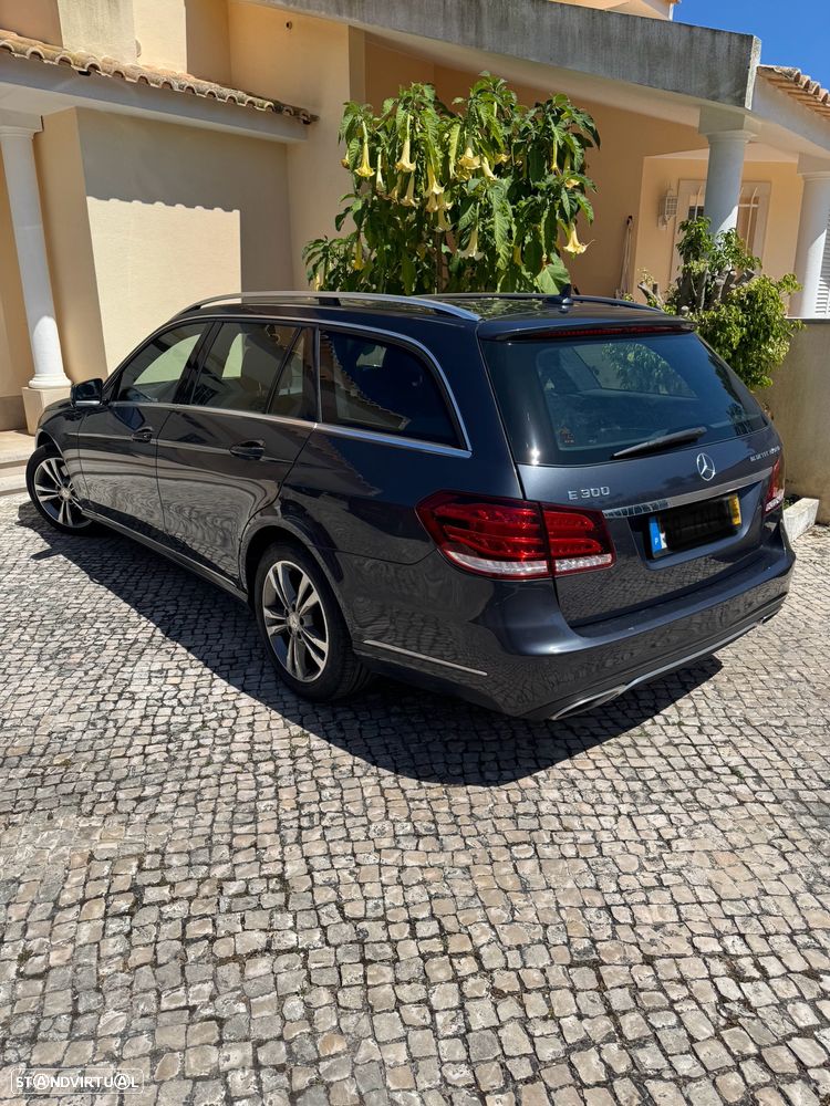 Mercedes-Benz E 300 Bluetec Hybrid Avantgarde - 4