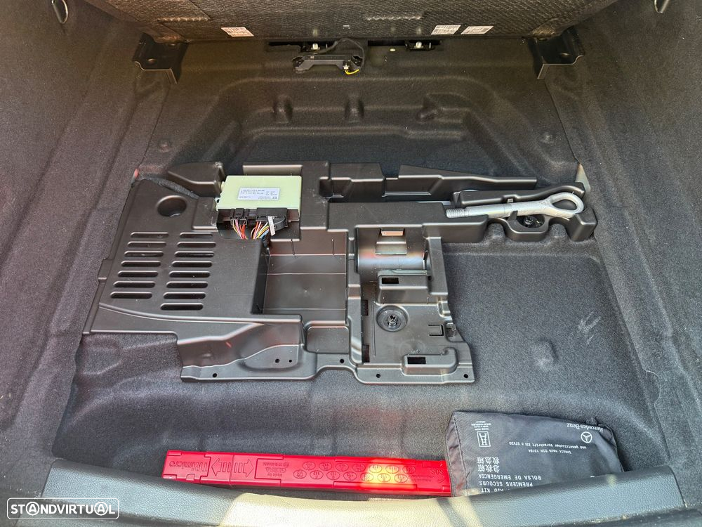 Mercedes-Benz CLA 180 d Shooting Brake 8G-DCT - 7