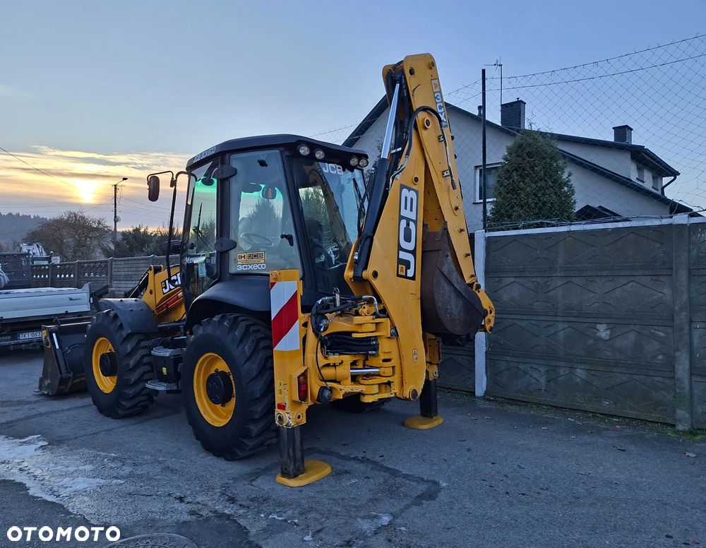 JCB 3 CX - 10