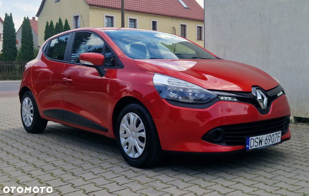Renault Clio 1.2 16V 75 Experience - 9