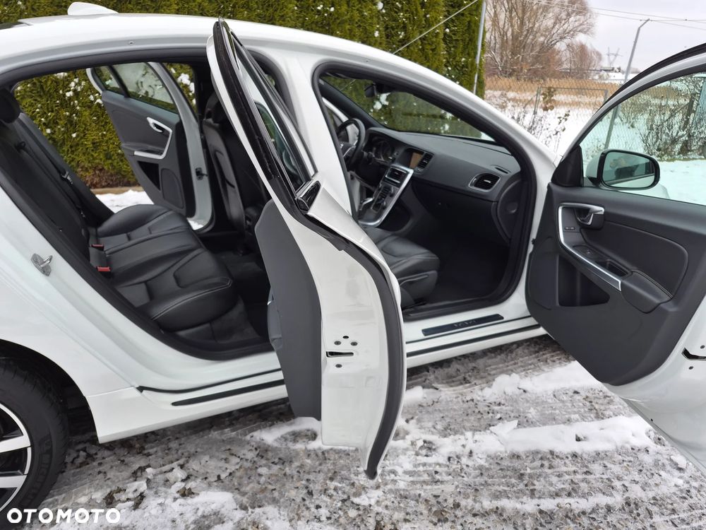 Volvo S60 D4 Geartronic Linje Svart - 26