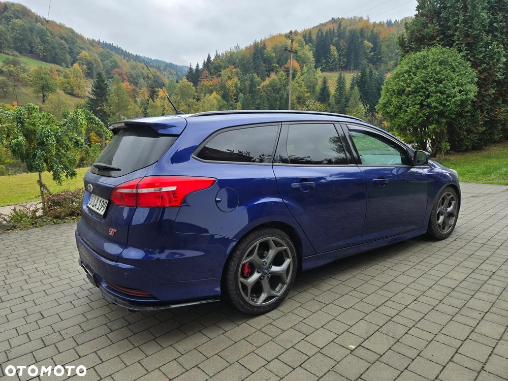 Ford Focus 2015 photo 4