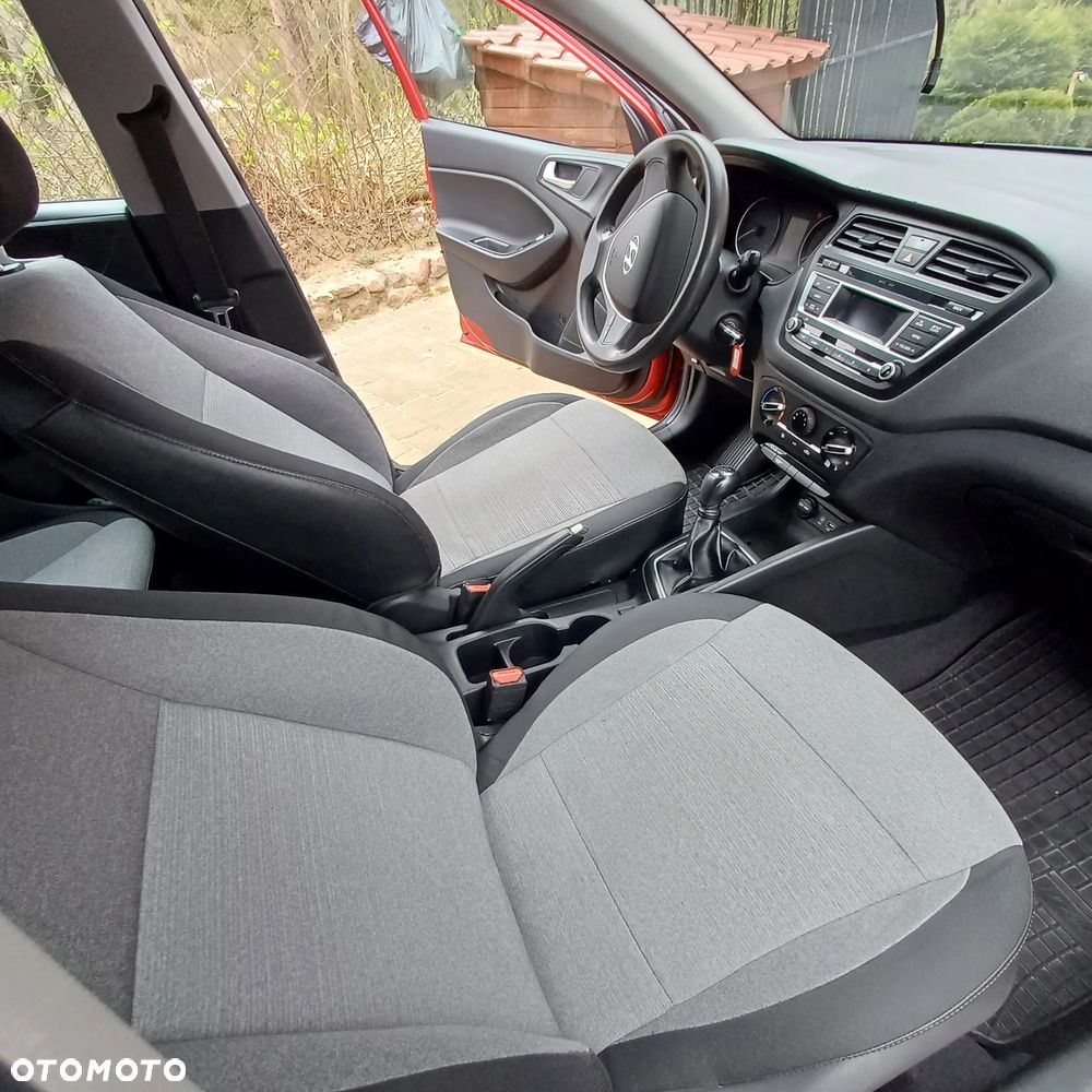 Hyundai i20 1.2 Classic Plus - 11