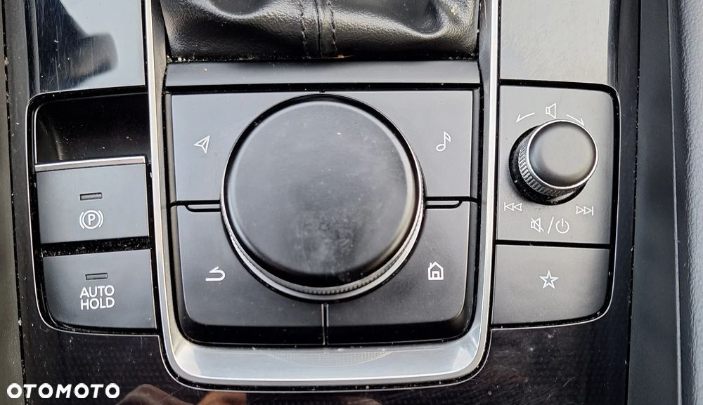 Mazda 3 e-SKYACTIV-G 2.0 M HYBRID HOMURA - 23