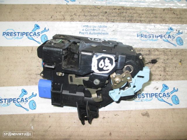 Fecho 3D1837015 VW GOLF 5 2004 FE VW TOURAN 2005 2.0TDI 140CV 5P CINZA FE 9 PINOS - 4