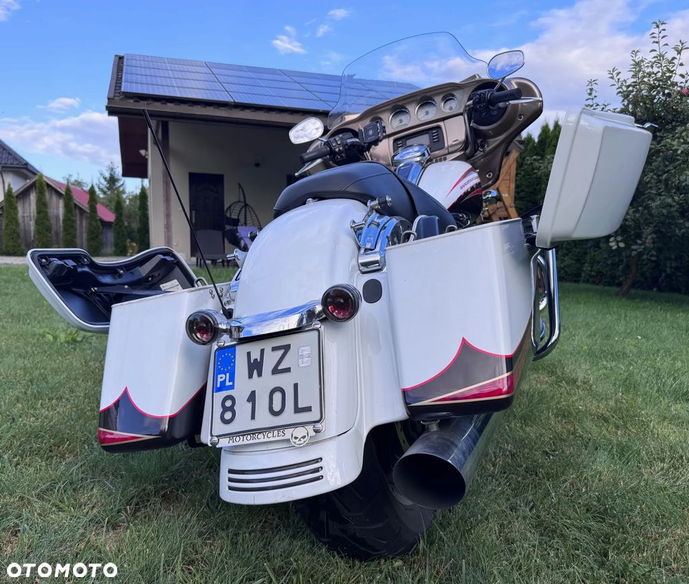 Harley-Davidson Touring Street Glide - 26