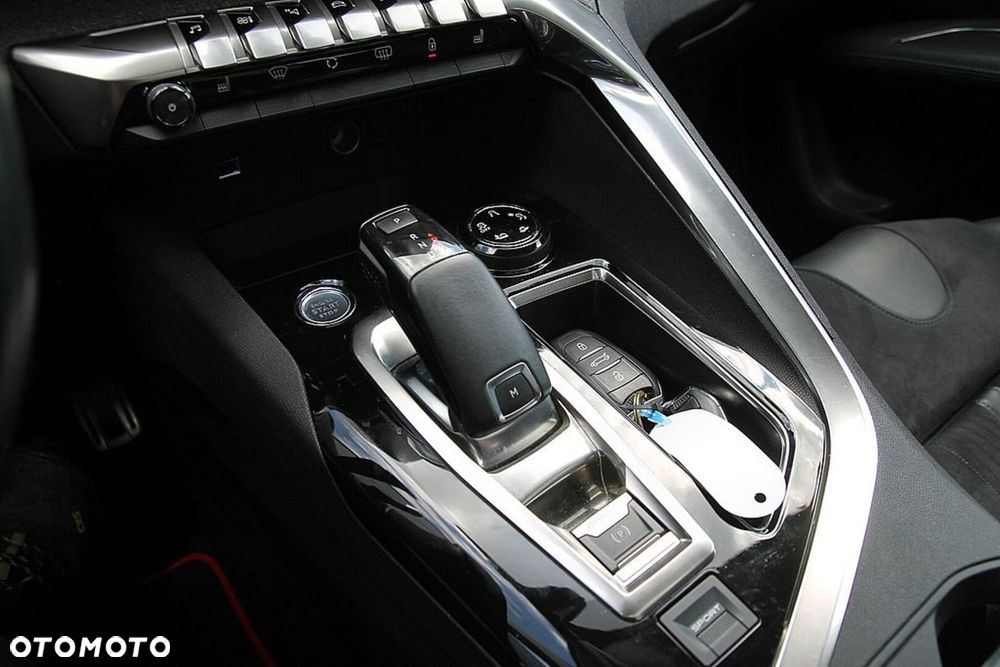 Peugeot 3008 1.6 PureTech GPF Crossway S&S EAT8 - 22