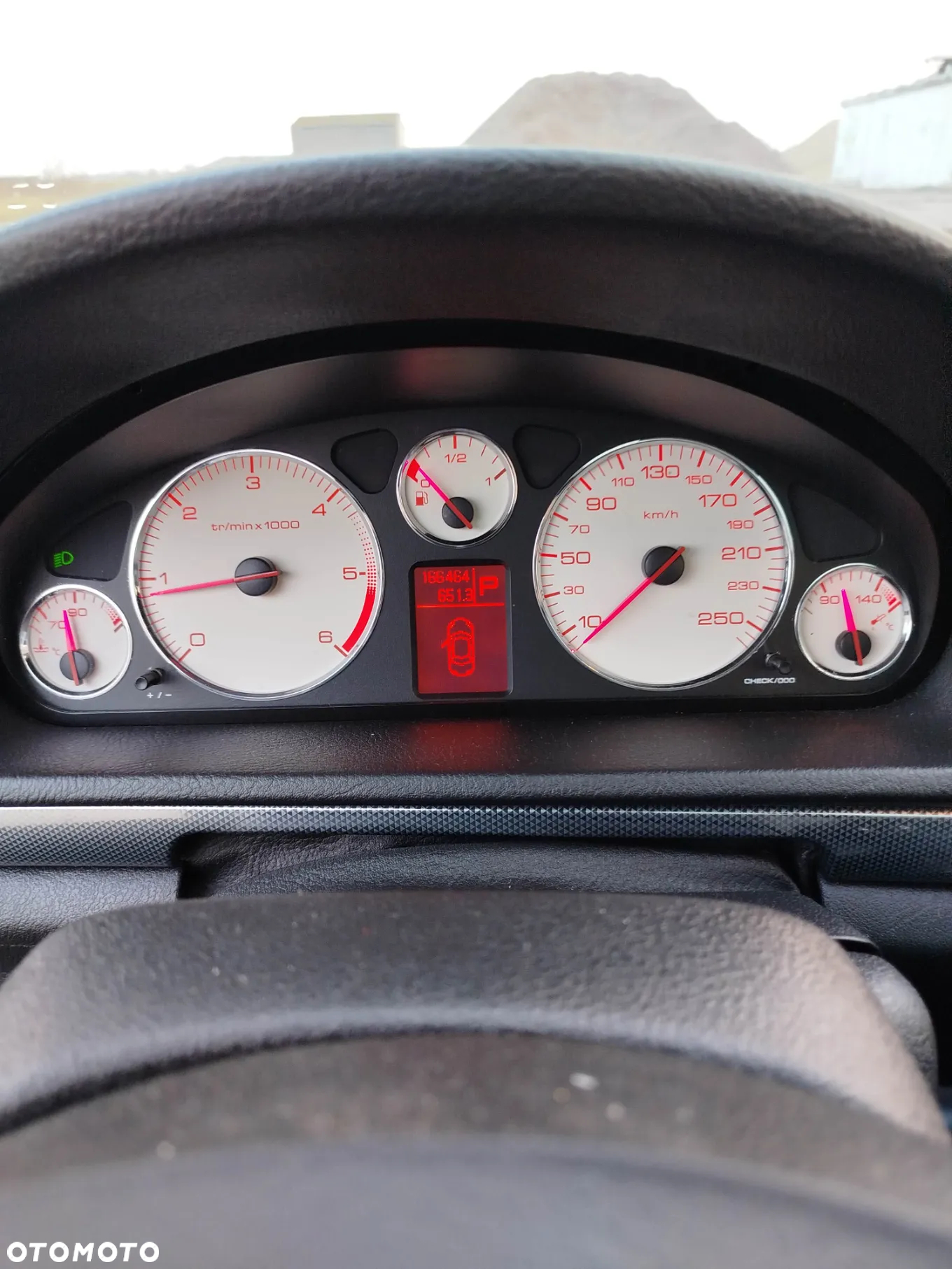 Peugeot 407 - 11