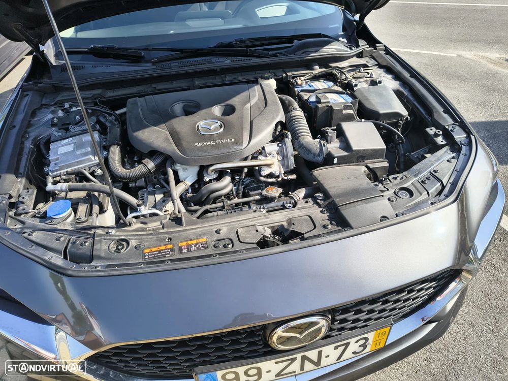 Mazda 3 Sedan 1.8 Sky-D Evolve - 14