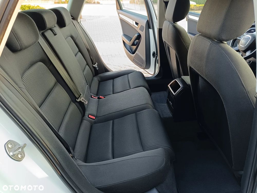 Audi A4 Avant 2.0 TDI - 15