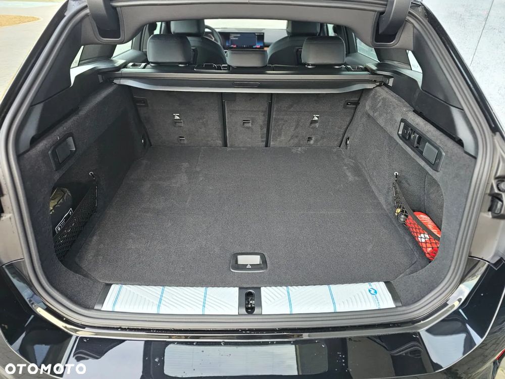 BMW Seria 5 520d xDrive mHEV - 18