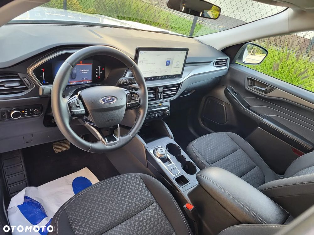 Ford Kuga - 26