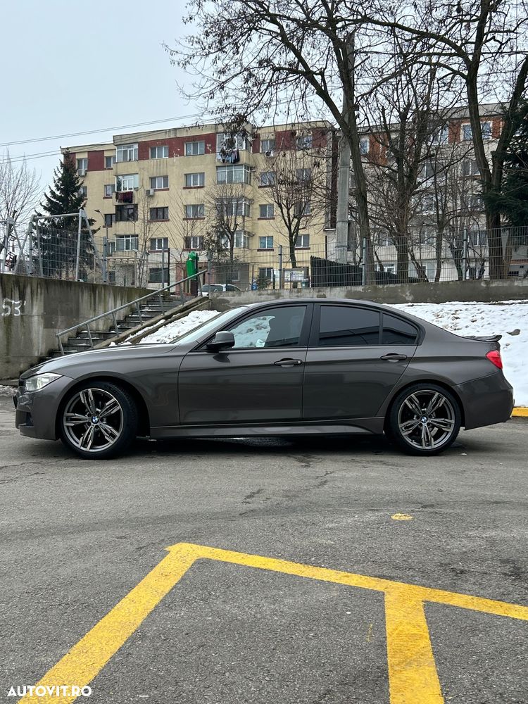 BMW Seria 3 318d Aut. Sport Line - 23