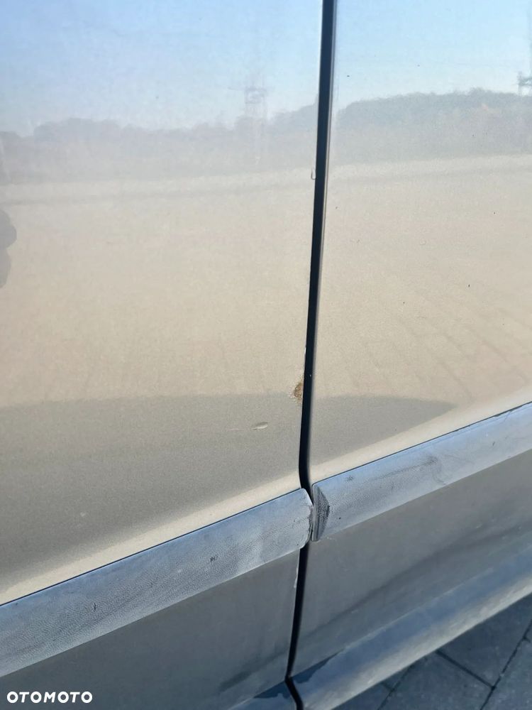 Volkswagen Passat 1.9 TDI Comfortline - 22