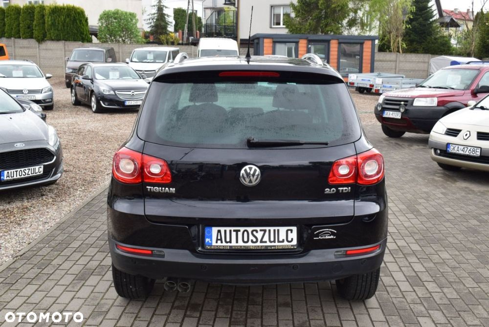 Volkswagen Tiguan - 8