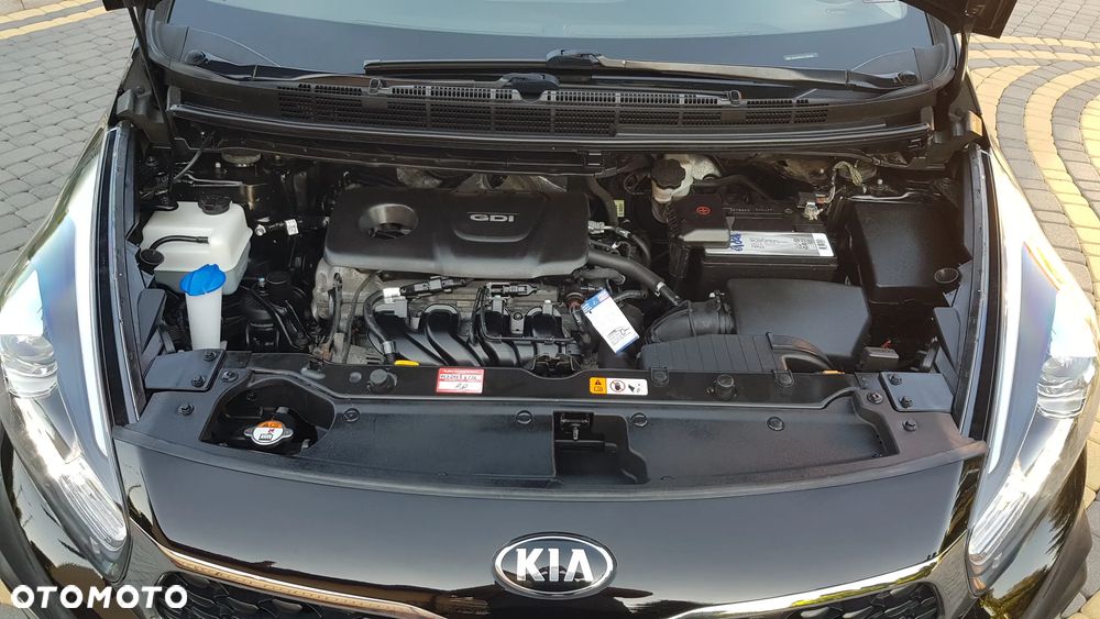 Kia Carens 1.6 GDI Dream Team Edition - 36