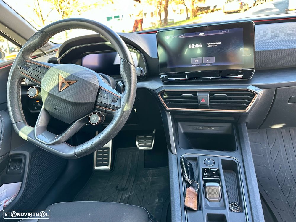 Cupra Leon 1.4 e-Hybrid DSG - 10