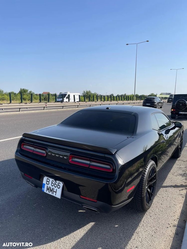 Dodge Challenger Automatik SXT Plus - 18