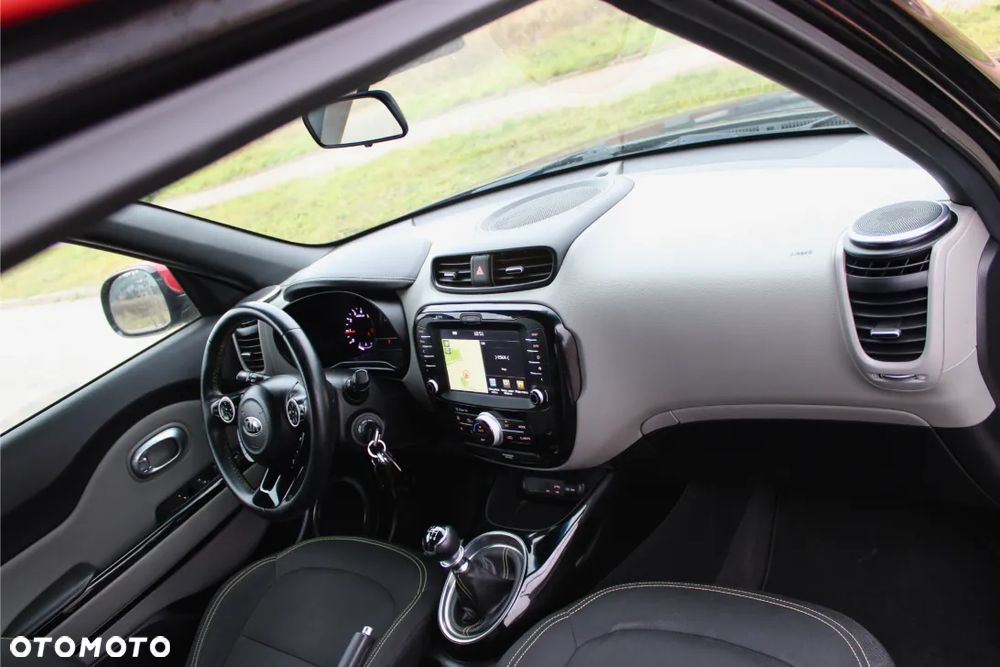 Kia Soul 1.6 CRDI Spirit - 17
