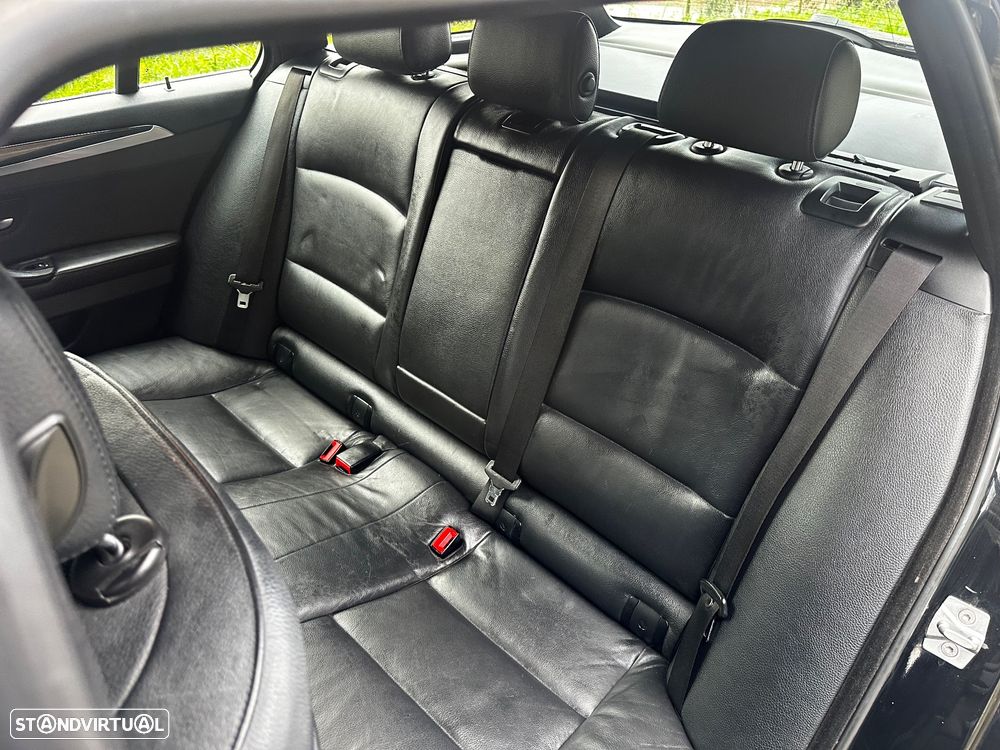 BMW 520 d Line Luxury Auto - 30