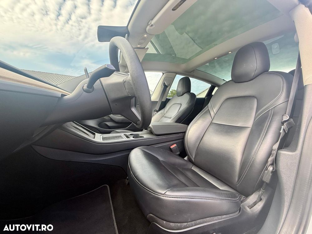 Tesla Model 3 Performance - 9