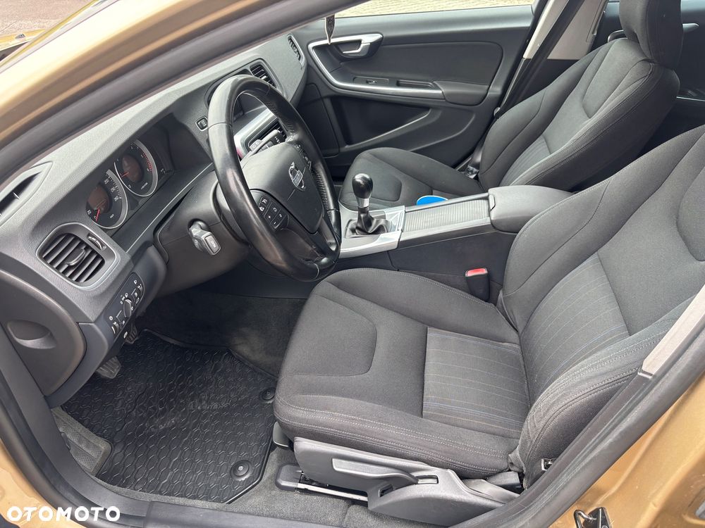 Volvo V60 DRIVe Kinetic - 13