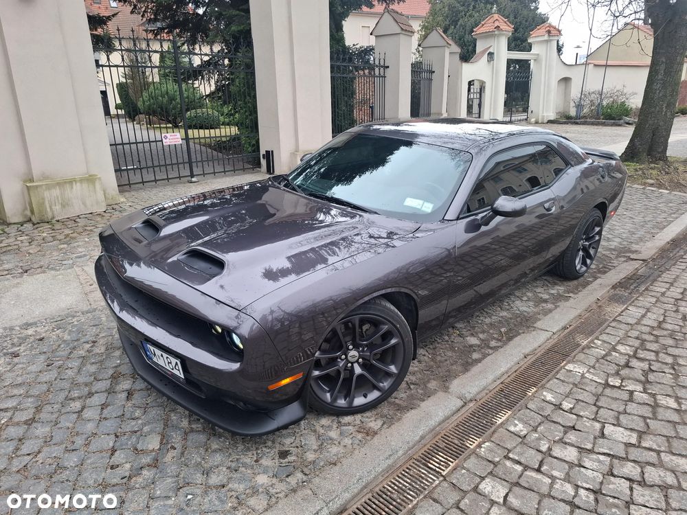 Dodge Challenger - 6