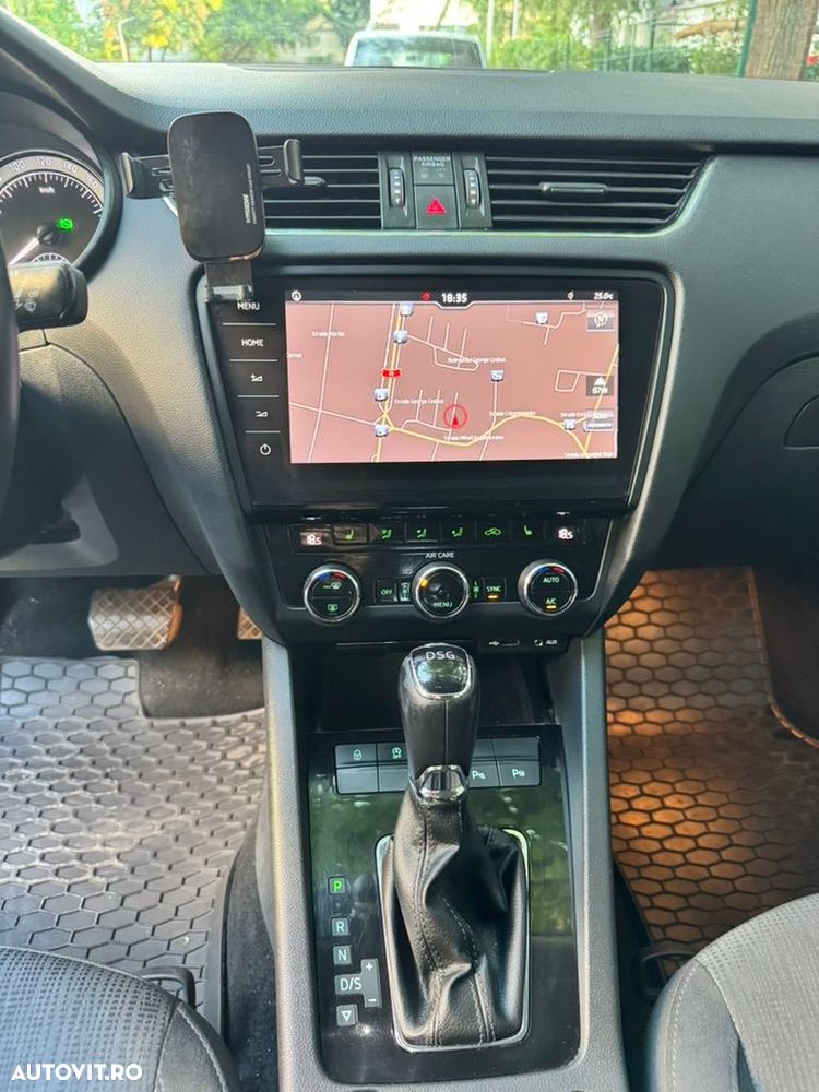 Skoda Octavia 1.6 TDI DSG Style - 15