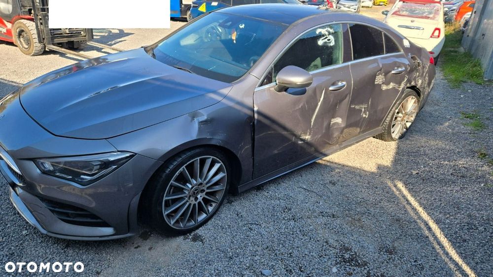 Mercedes-Benz CLA - 25
