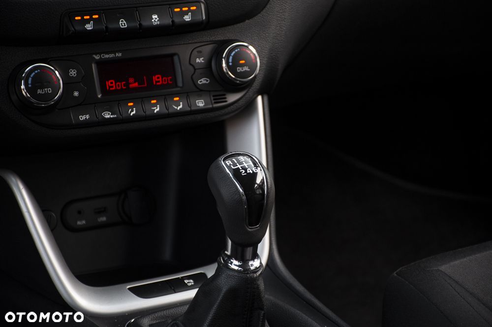 Kia Ceed - 35
