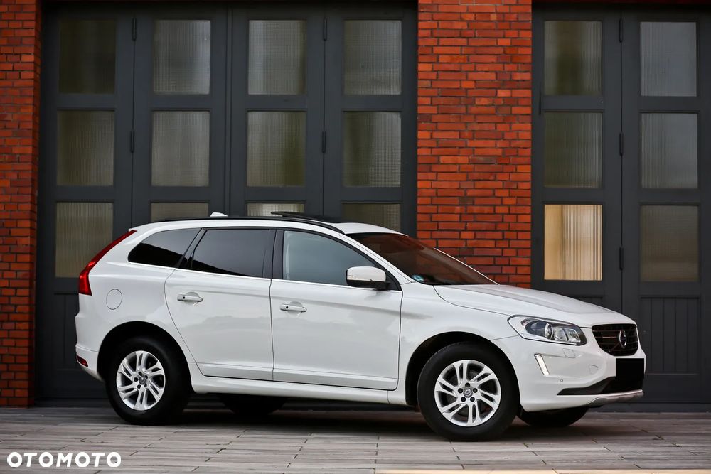 Volvo XC 60 D4 Geartronic Summum - 4