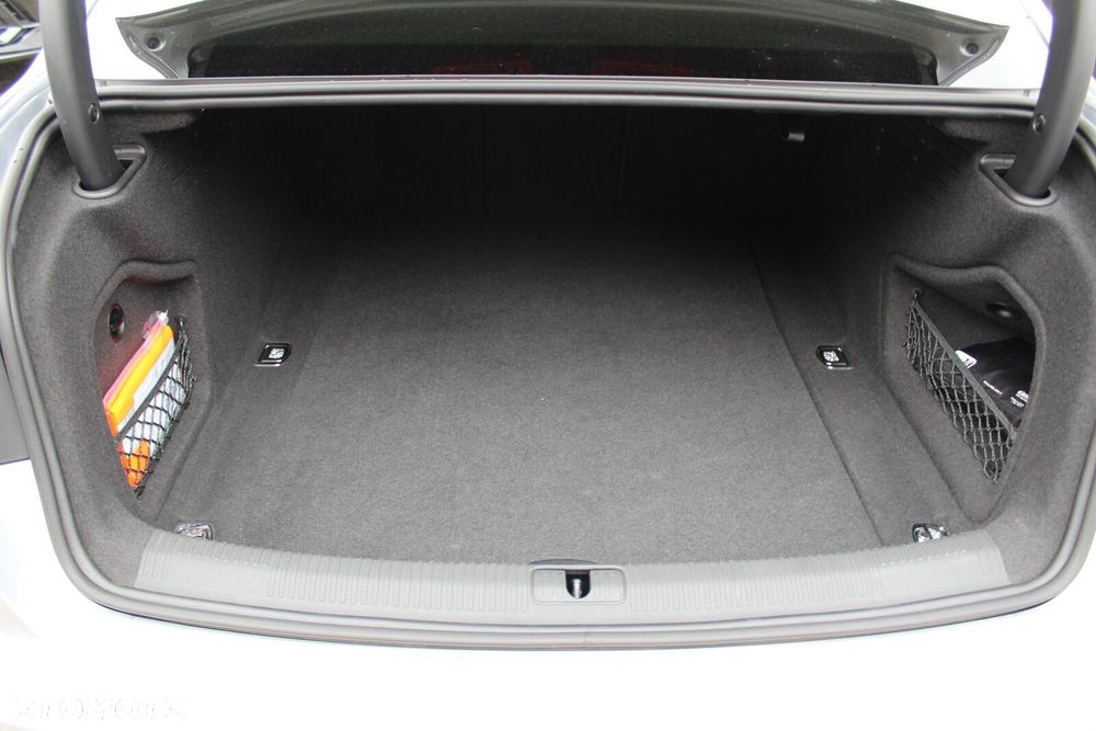 Audi A4 Limousine 35 TFSI mHEV S tronic - 14