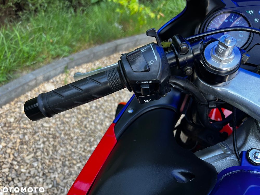 Honda CBR - 11