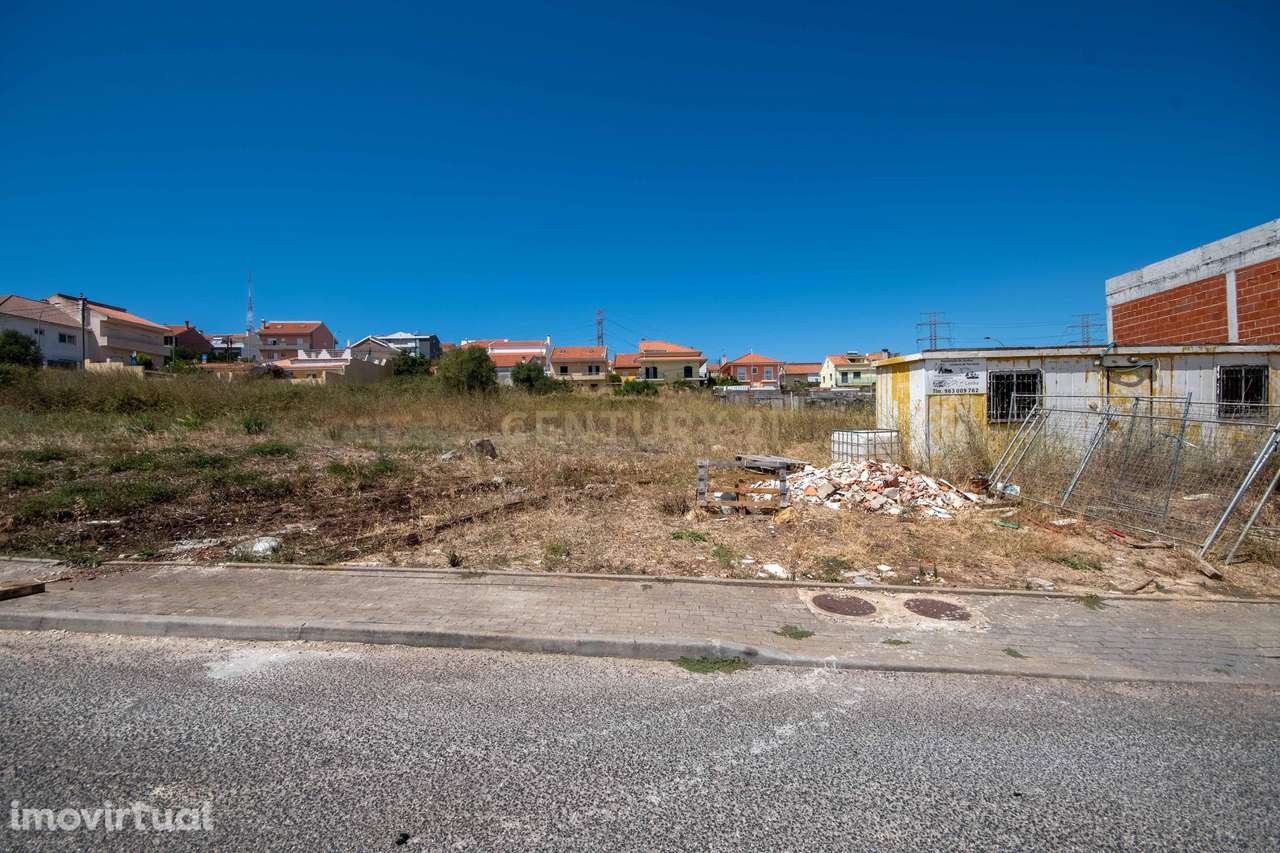 Terreno para construção de moradia T3 | 190 m² | Amadora - Grande imagem: 5/23