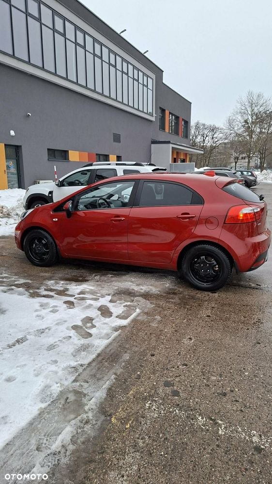 Kia Rio 1.2 Attract - 5