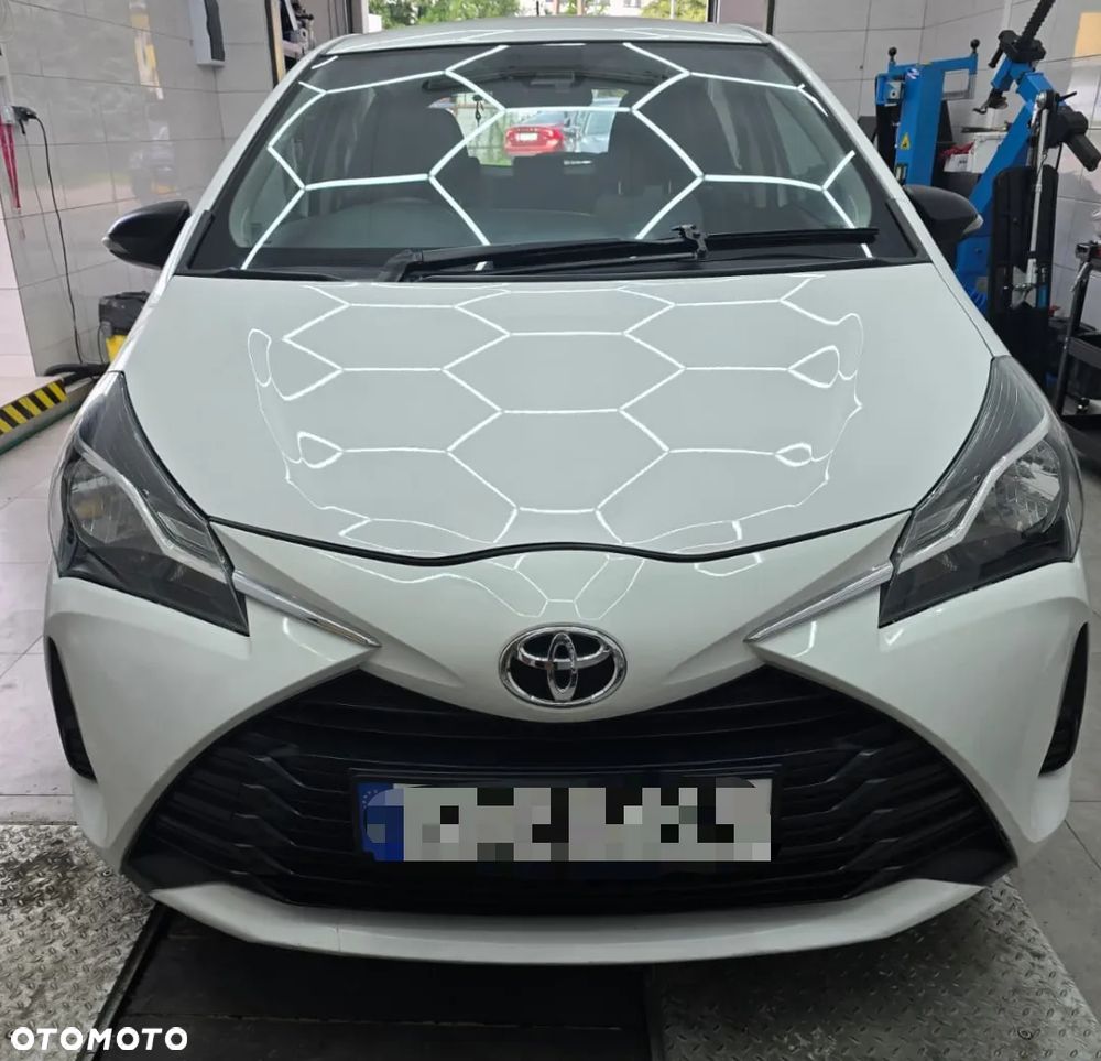 Toyota Yaris 1.5 Comfort CVT - 3