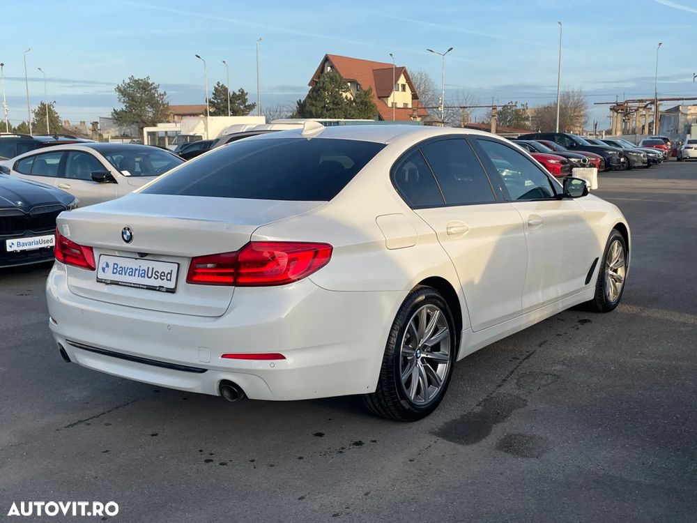 BMW Seria 5 520i AT - 5