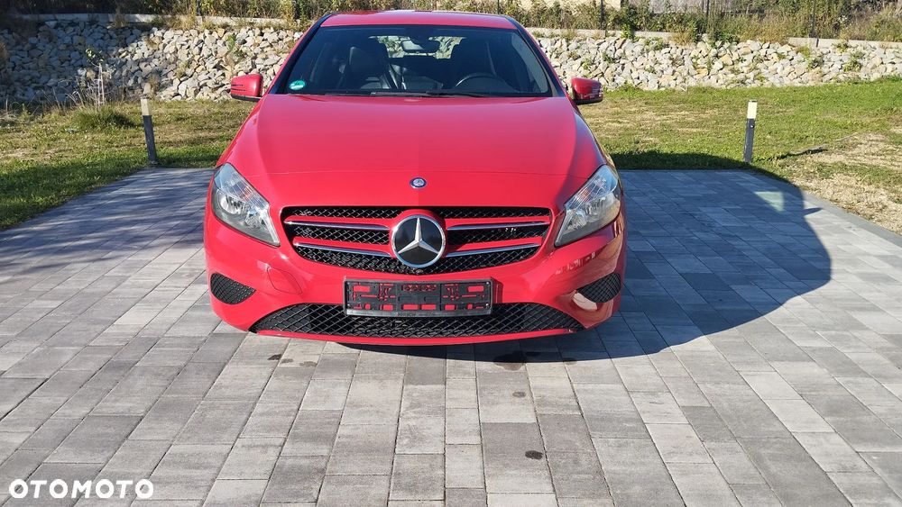 Mercedes-Benz Klasa A 180 (BlueEFFICIENCY) Urban - 3